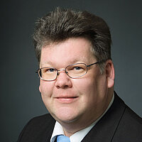 Dr. Bernd Schütze
